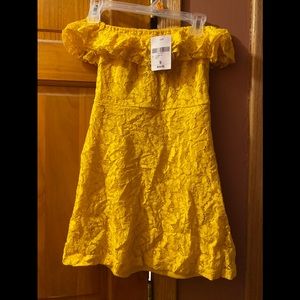 Mini dress yellow off the shoulder